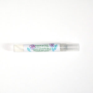 Natural perfume on essential oils and distillates. Tests. 
